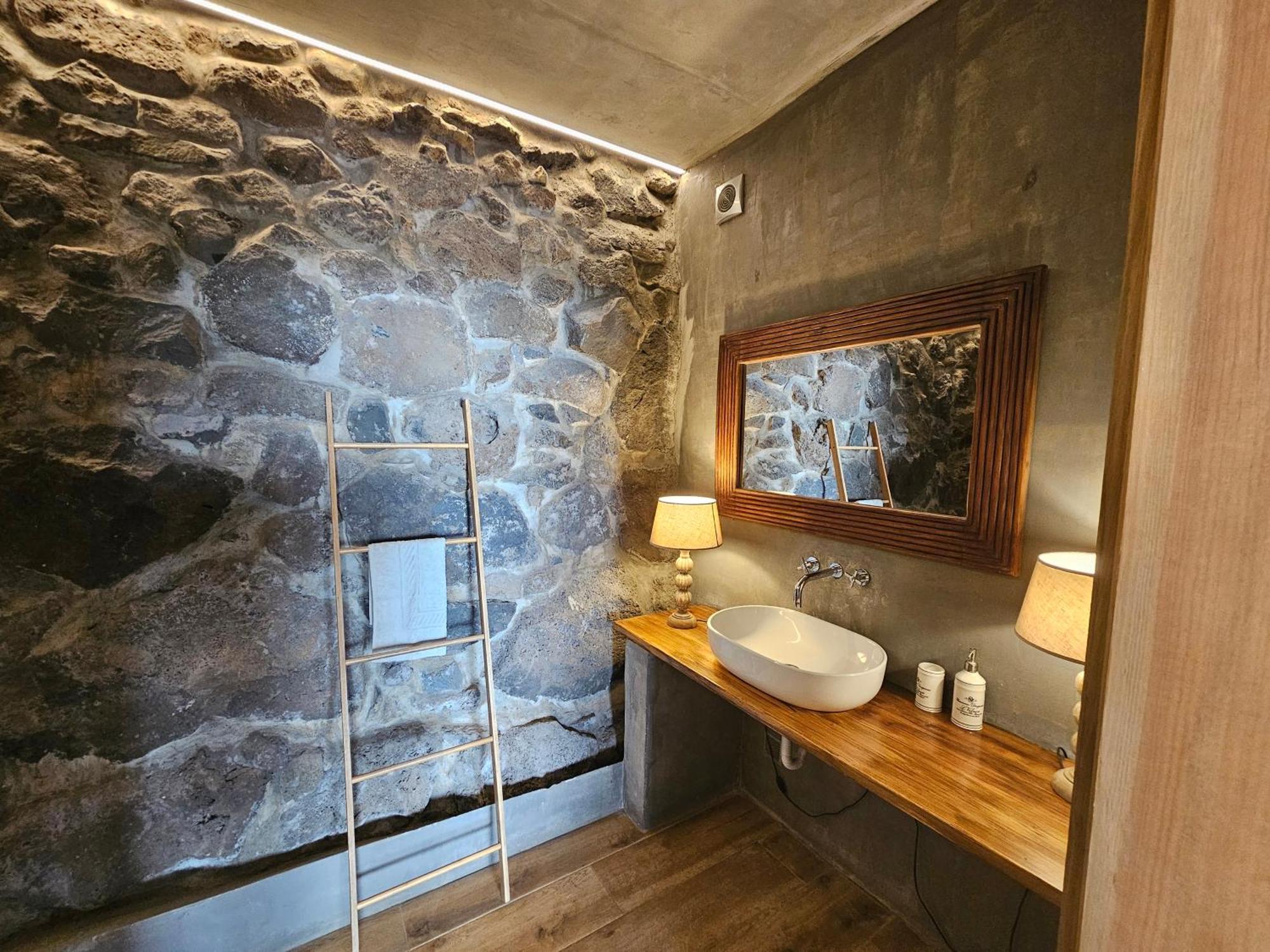 Les Terrasses Suites Calheta  Ngoại thất bức ảnh